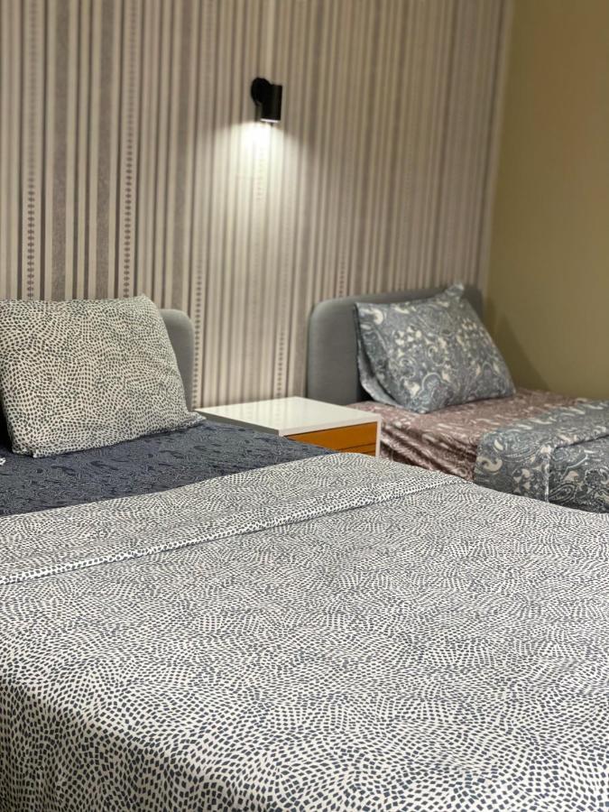 Sri-indo Guest house *